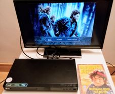 LG DP542H Full HD 1080p DVD Player + Sealed Mrs.Brown's Boys 7dvd Box Set
