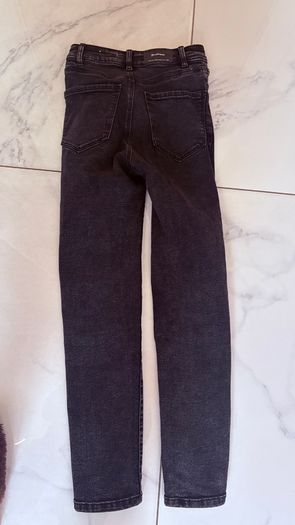 Jeans size uk 4/6