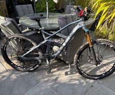 Canyon Strive Size Large