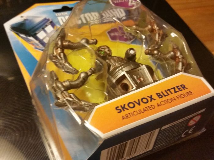 DOCTOR WHO ! Skovox Blitzer ! Articulated Action Figure ! BRAND NEW !