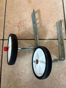 Stabilisers for bike