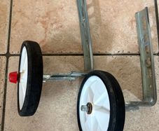 Stabilisers for bike