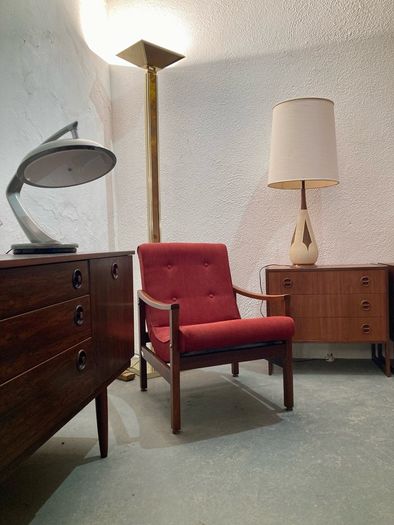Crannac lounge chair - Warehouse and Showroom Open Saturday 25th April 12 till 4pm Eircode R95T227