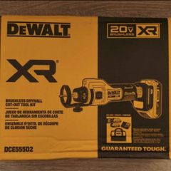 DeWalt DCE 555  Dry-Wall Cut Out Tool