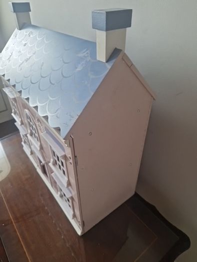 dolls house