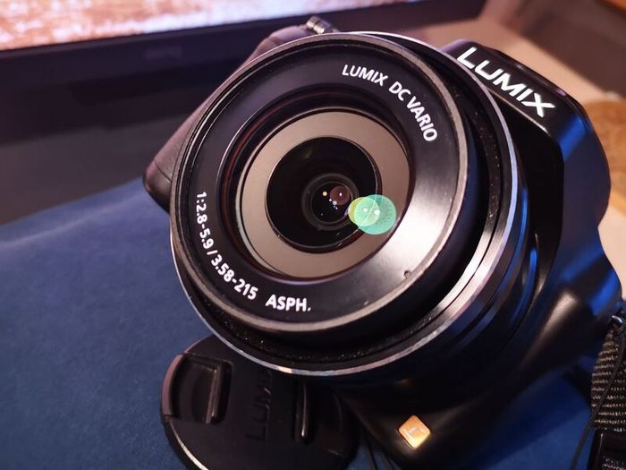 Panasonic Lumix DMC-FZ72 / 60x Optical Zoom / 64GB