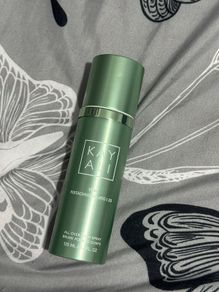 Kayali yum pistachio all over body spray
