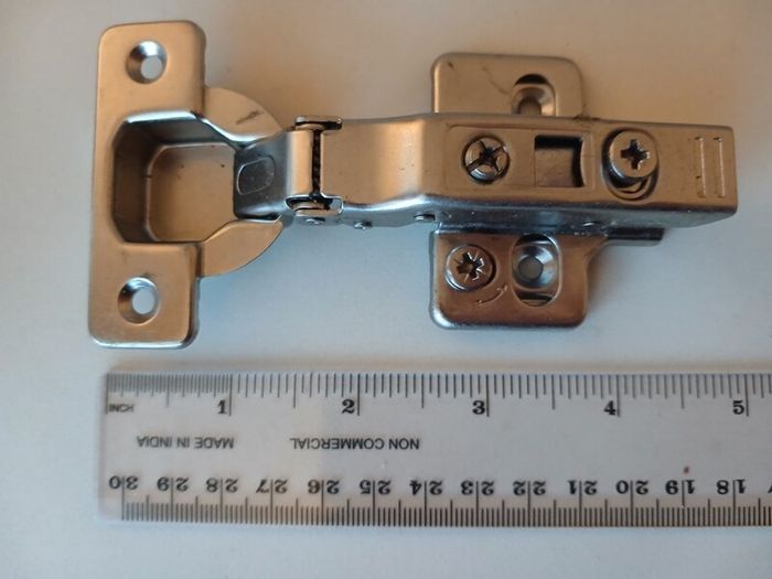 8 Kitchen door hinges