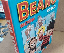 The Beano Book 1999  Near Fine Condition