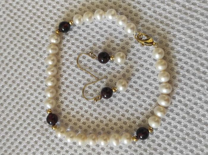 Pearl matching set