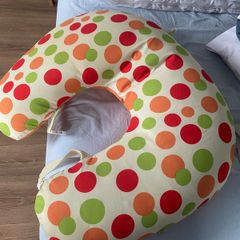 feeding pillow
