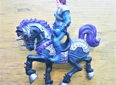 Medieval Knights - Knight/Horse Figures