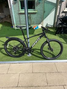 Giant Talon mountain bike