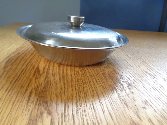 Stainless steel Bowl with Lid for Sale