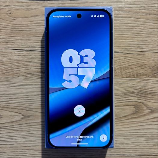 BRAND NEW Pixel 10 128GB - Indigo Blue - Unlocked + Google Case