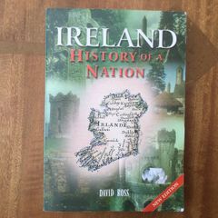 Ireland - History of a Nation.- Reduced