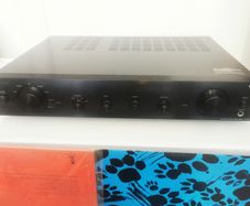 Onkyo integrated stereo amplifier