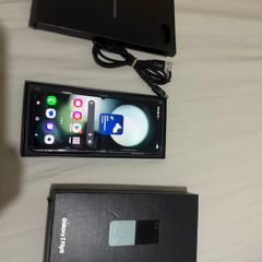 Samsung Z Flip 5