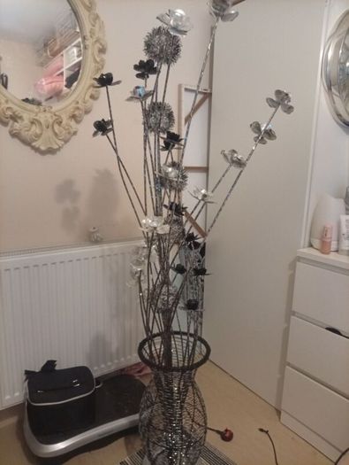 Floor lamp