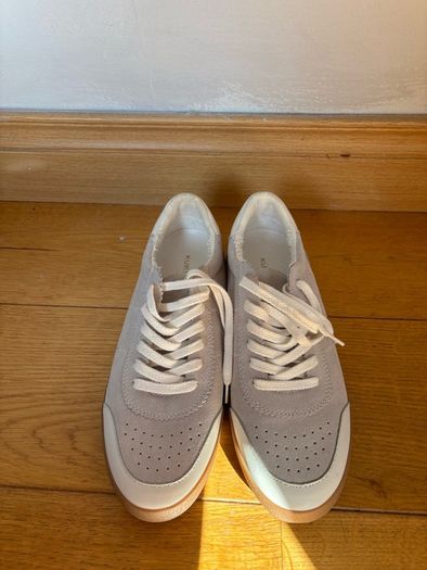 New Kurt GeigerTrainers