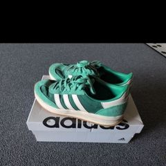 Adidas Cloud Comfort 9