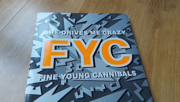 Varied batch of Vinyl records - all priced at 5 or 10 euro
