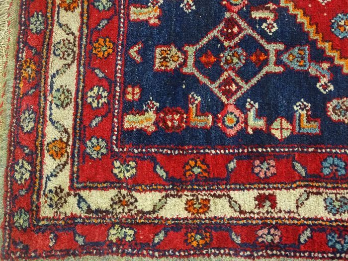 Beautiful Oriental Vintage Carpet/Rug.