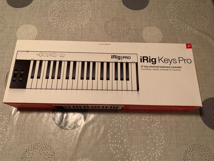 Includes iRig Keys Pro 37 Key Universal Keyboard Controller, iRigs PowerBridge Charger For iPhone/iPad With iRig Devices & iRig Keys Pro Travel Case