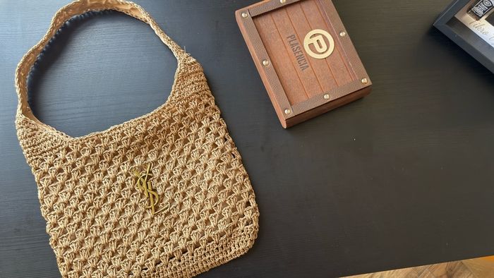 Luxury Woven Shoulder Bag - Camel