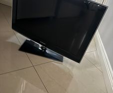 Free 32-inch Tv