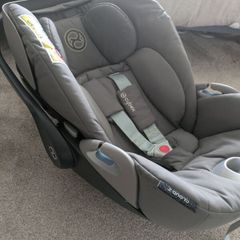 Cybex cloud z i size infant carseat (2020 model)