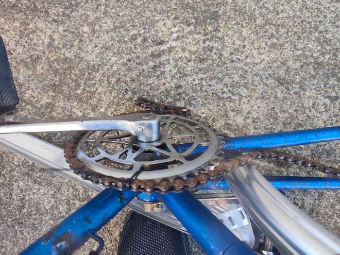 old bike only  need rear wheels!