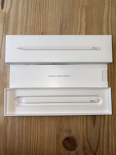 iPad Pro 11" M2 (4th Gen) 128GB Apple Pencil 2 ESR Keyboard Folio OtterBox Case - Full Bundle