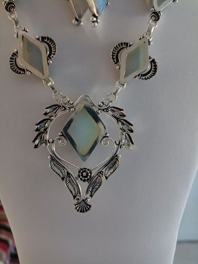 Gemstone Necklace & Earrings Set