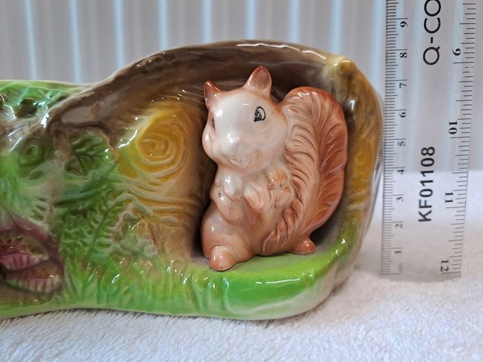 Eastgate Pottery Fauna posy vase