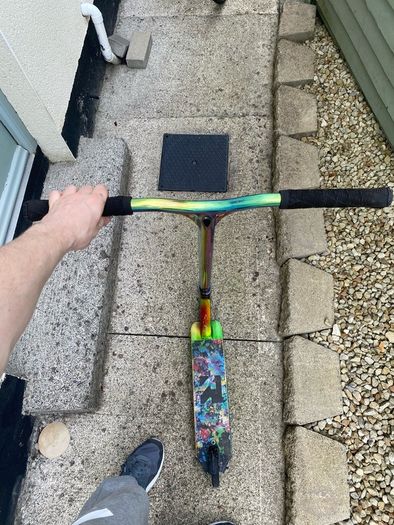 Stunt scooter