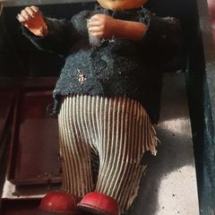 Old wind up toy