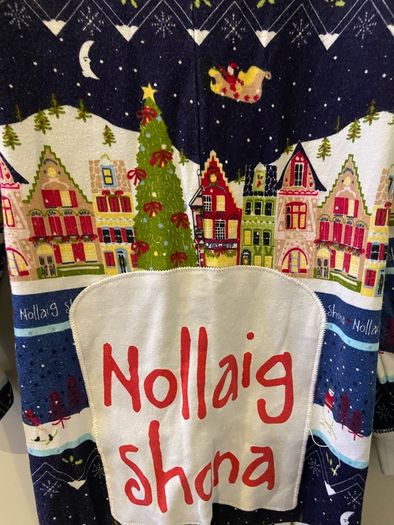 Willow by Leigh Tucker all in one Nollaig Shona pyjamas onesie 5-6 years
