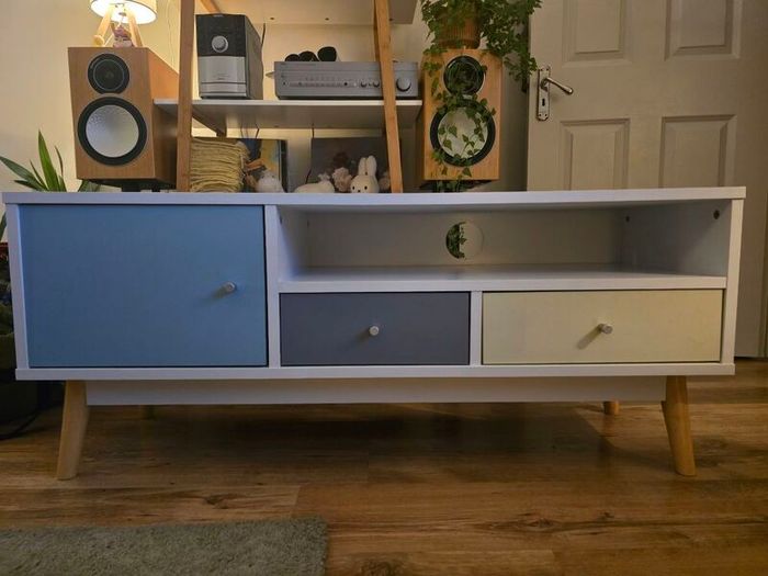 TV Unit