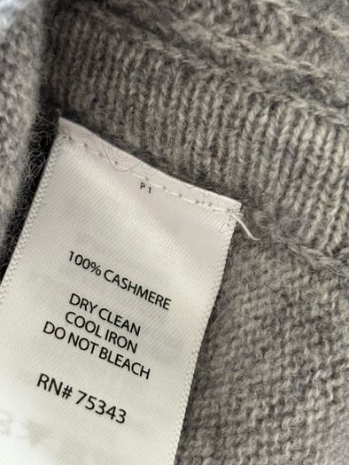 Cashmere long sleeve top