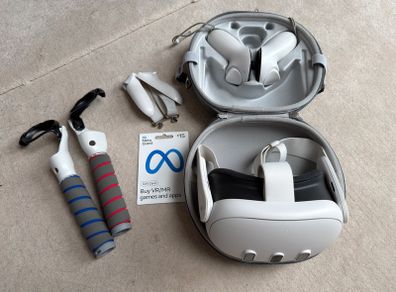 Meta Quest 3 512GB, Accessories and Eur15 Gift Card