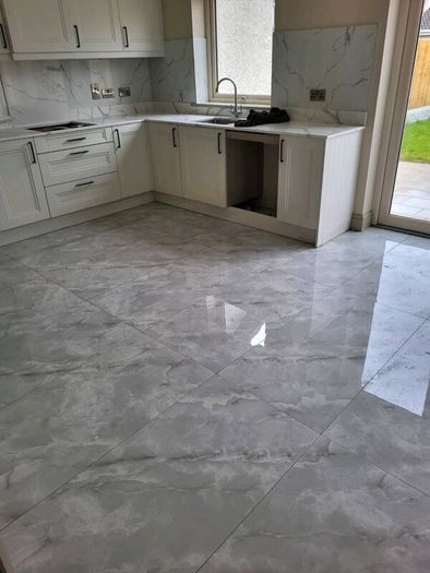 Tiler available
