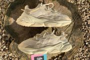 Premium Adidas Ozweego Cream