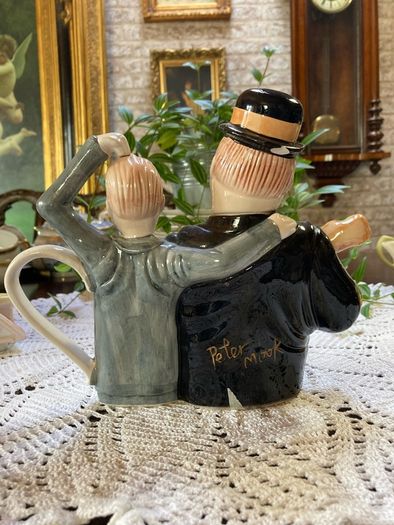 Vintage tea pot