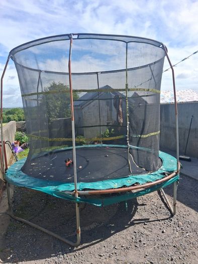 trampoline 10ft