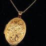 Vintage 9ct yellow gold locket necklace Image 7