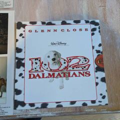 102 Dalmatians press kit