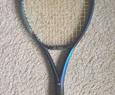 Yonex ezone 100