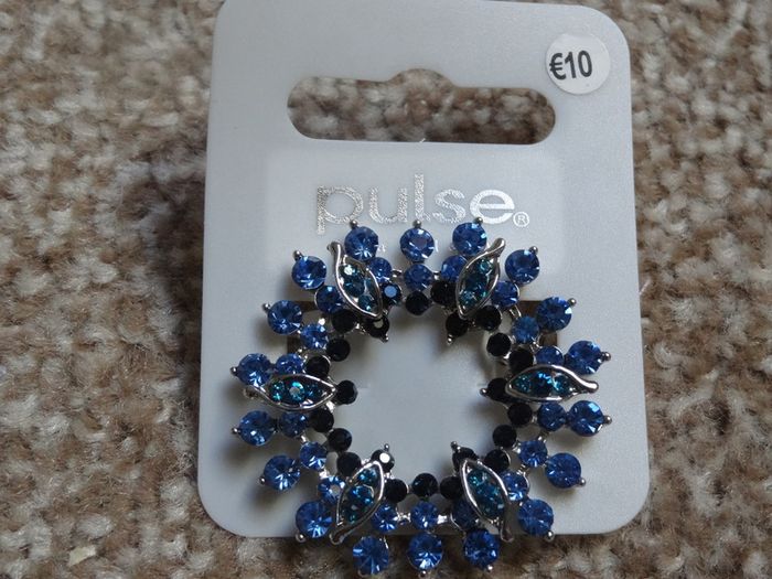 Pulse blue navy brooch Christmas gift