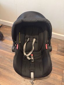 Baby Car Seat / Infant Carrier